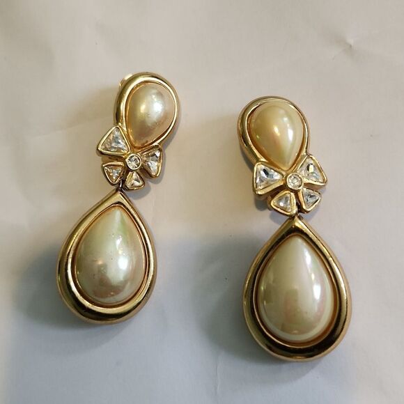 Dior PEARL EARRINGS